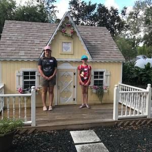 Meet your Posher, Beatrice